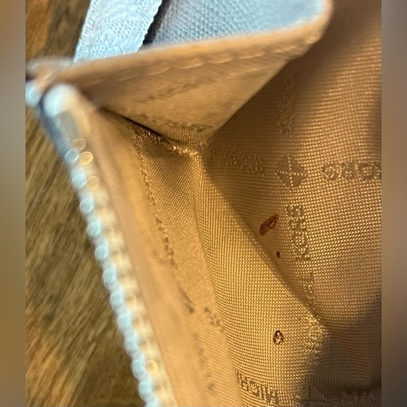 Michael Kors White, Grey & Silver Logo Wallet - Picture 10 of 10